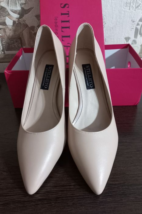 Продам женскиетуфли