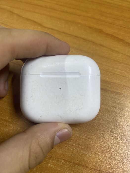 Продам AirPods 3