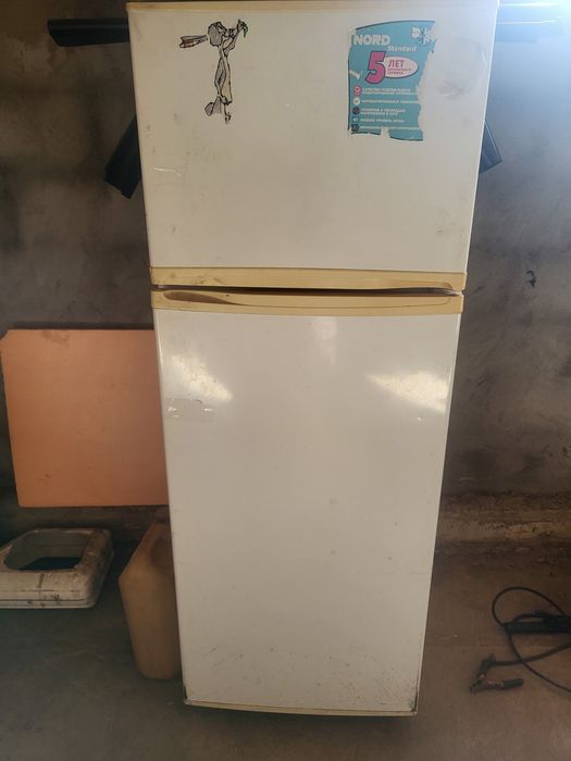 Продам холодильник
