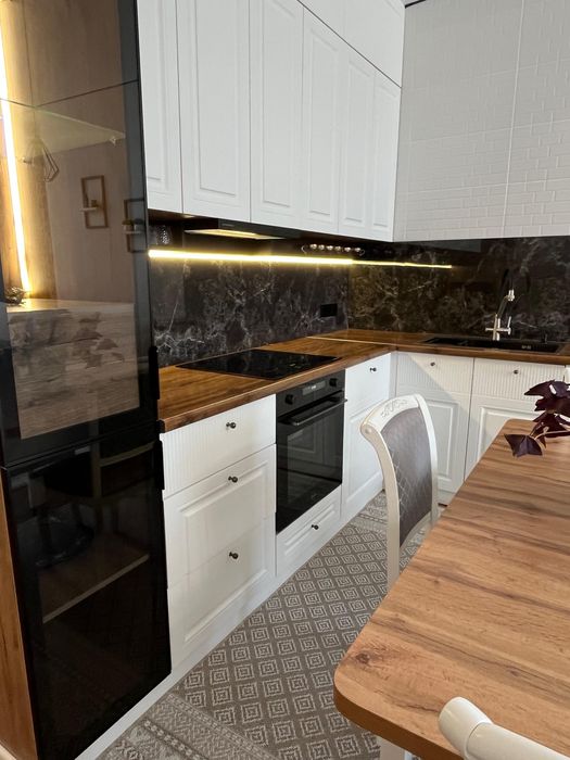 Стол раздвижной  новый