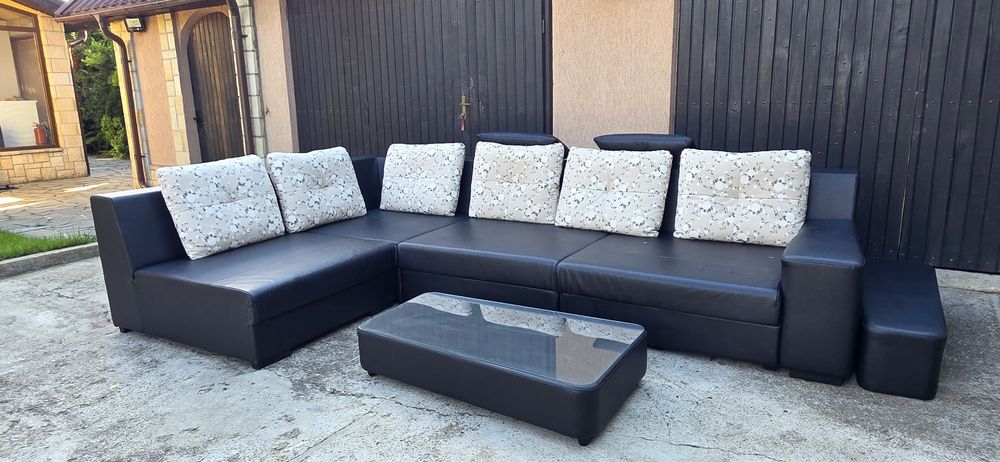 Coltar living , modular, foarte confortabil + masuta