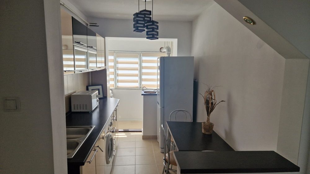 Închiriez apartament cu două camere,  micro 6, zona Pavcom