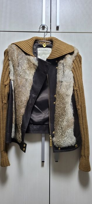 Кожаная  куртка,  джемпер