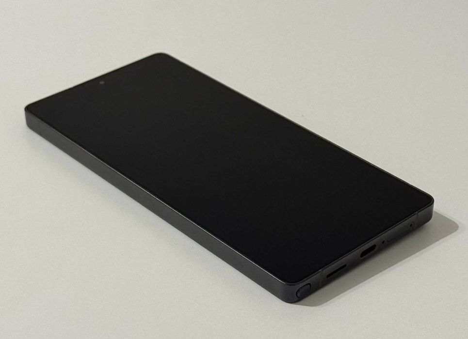 Бартер!Като НОВ! Galaxy S25 Ultra 1TB (1,000GB) Titanium Jet Black