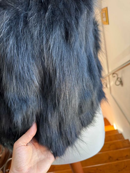 Vestă scurtă de dama, din blană naturală de vulpe – negru intens