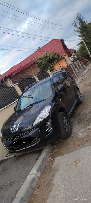 Vând Peugeot 4007