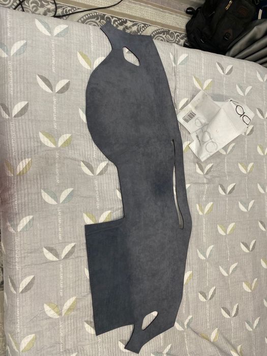 Продам накидку на панель субару импреза