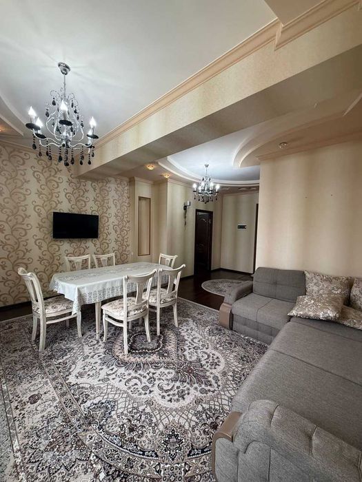 Юнусобод 5-кварталда 2 хонали квартира сотилади, 80 м2