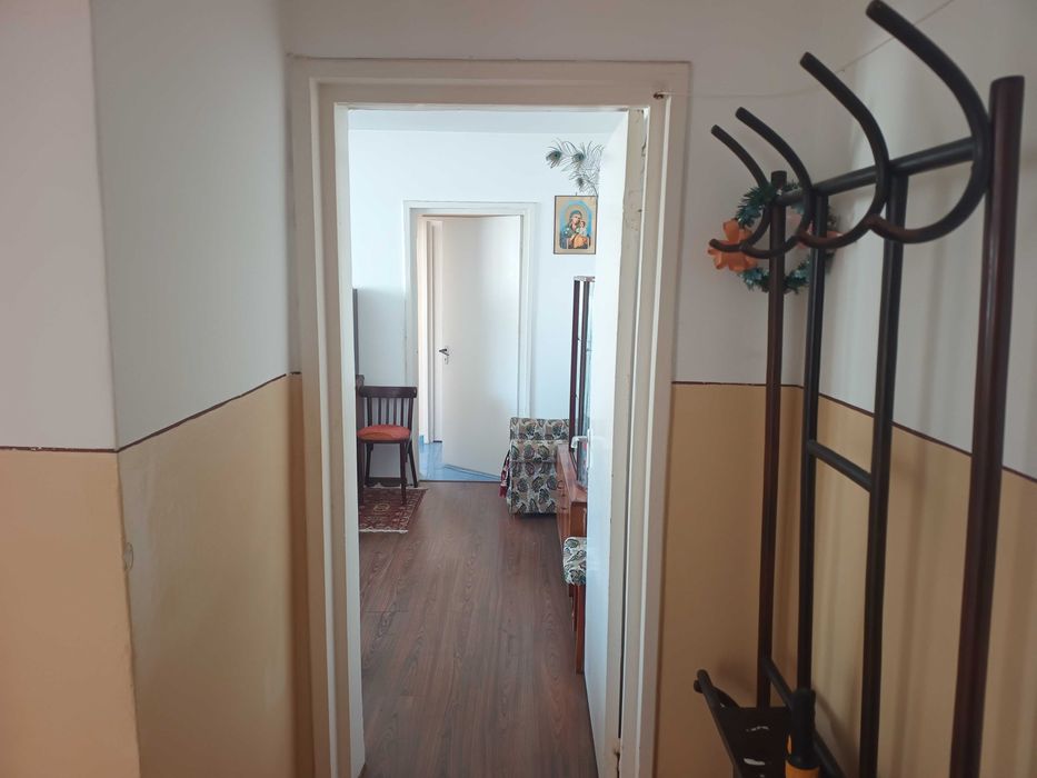 Apartament cu 3 camere