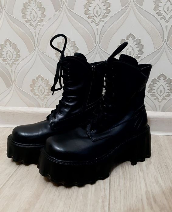 Продам 3 пары обуви 37 размера