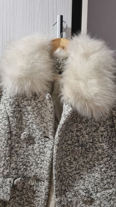 Palton de iarna cu guler de blană