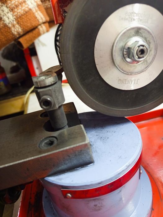 Продаю точильный станок