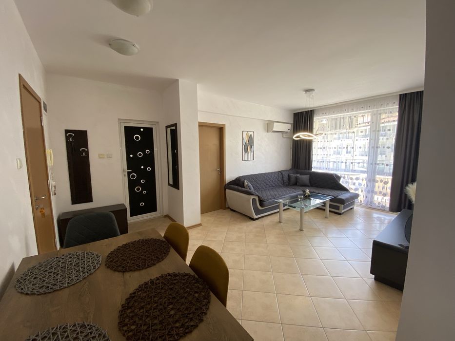 Дава се под наем Тристаен апартамент в к.к. Слънчев бряг - 77 кв.м за 518.67 € - Снимка #7