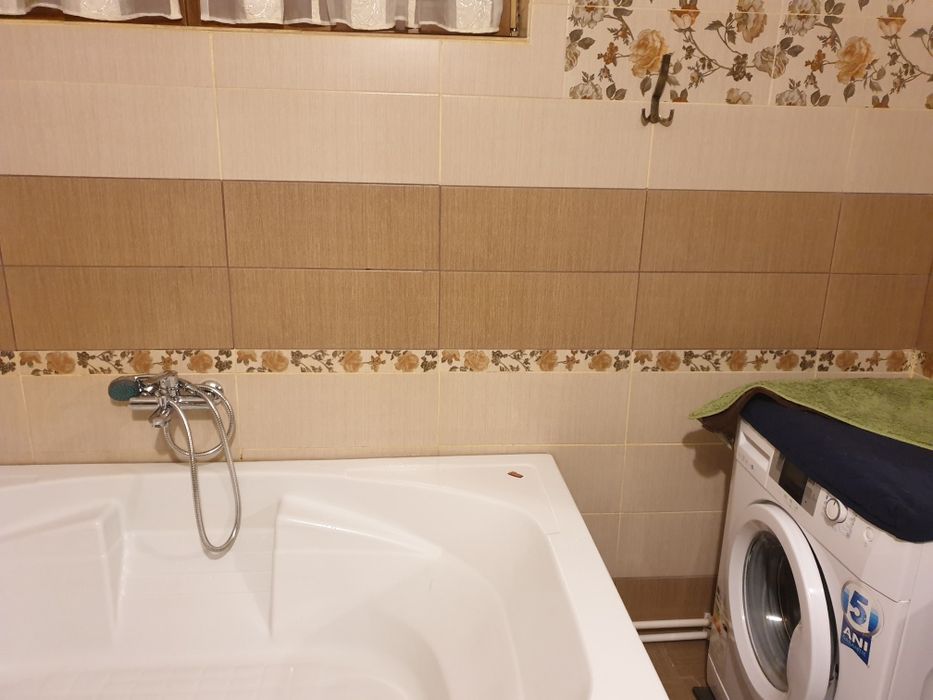 Apartament cu 3 canare + anexe