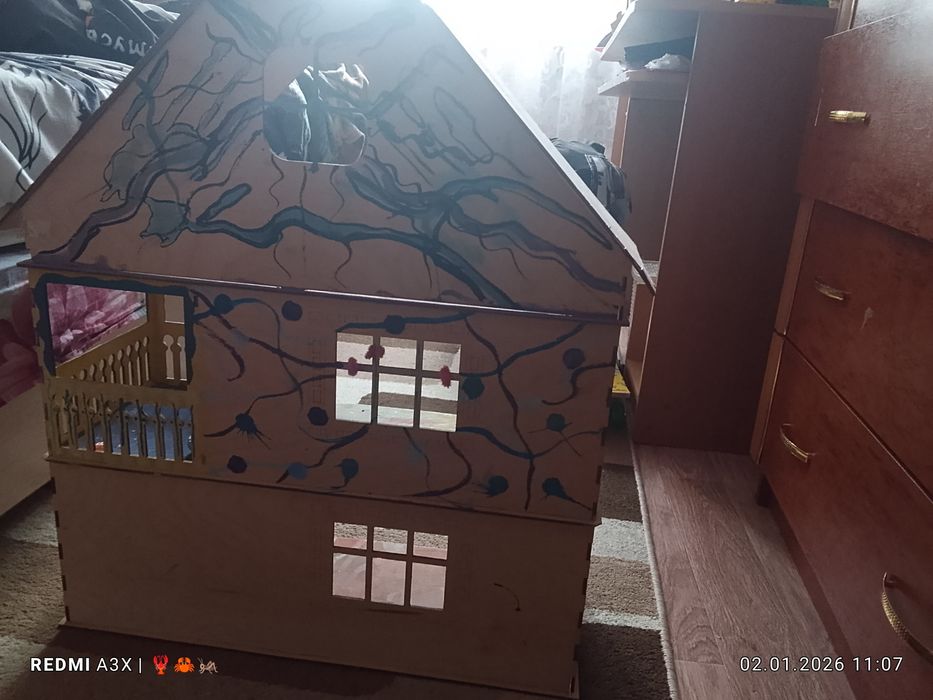 Продам кукольный домик