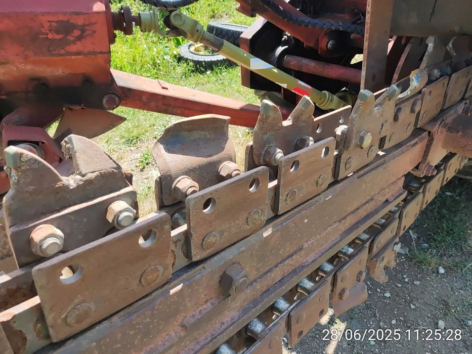 Каналокопател Ditch Witch 5110