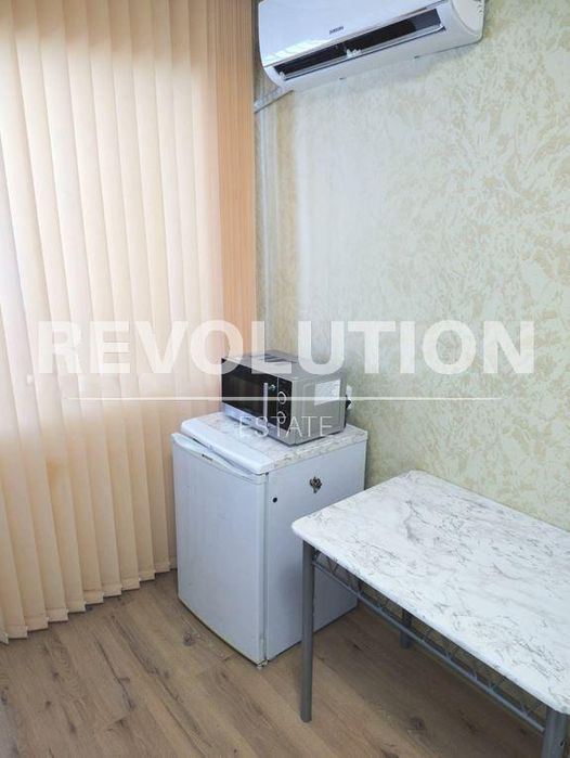 Дава се под наем Едностаен апартамент в Варна, Младост 2 - 30 кв.м за 300 € - Снимка #1