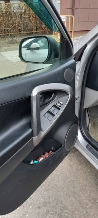 Тойота раф 4 2007 года