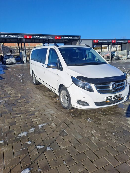 Vând mercedes vito 9 locuri  Cutie automata Motor 2.0 .136cp