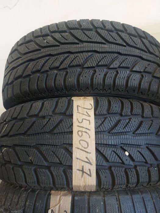 215/60/17 зимни 2 бр