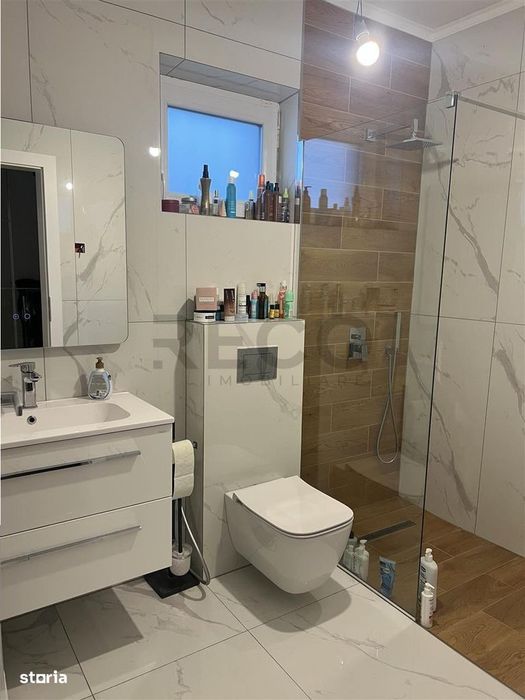 RECO Casa 3 camere Santandrei de închiriat