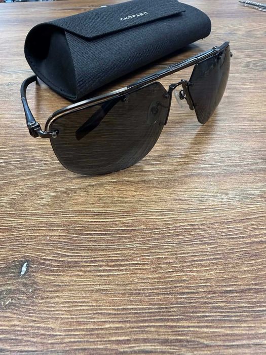 Продавам слънчеви очила CHOPARD SCHF23
