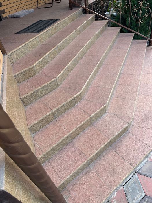 ГРАНИТ !!! Бардюр,паребрик,брусчатка и т.д.