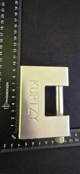 Lacat cu inchidere orizontala