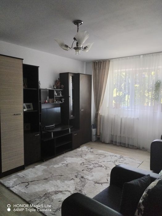 Vand apartament 2 camere