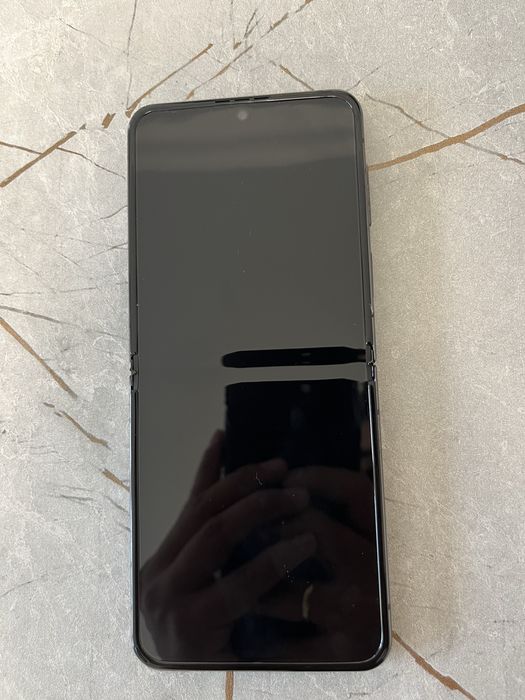 Samsung Galaxy Z Flip 4
