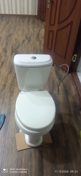 Унитаз срочна сотилади б/у