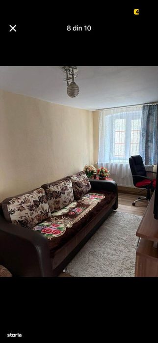 Casa cu 5 camere, curte mare, acces asfaltat