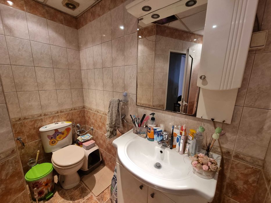 Тристаен апартамент за продажба в идеален център на гр. Благоевград