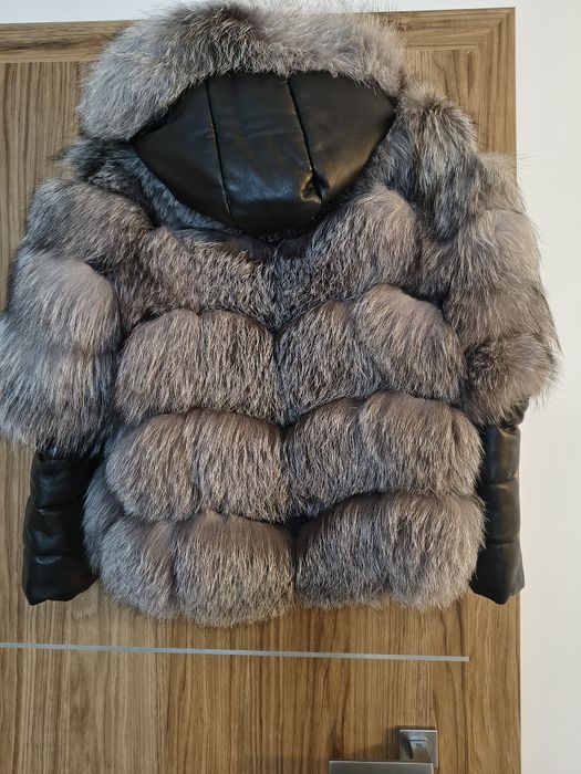 Haină de blană naturală de vulpe