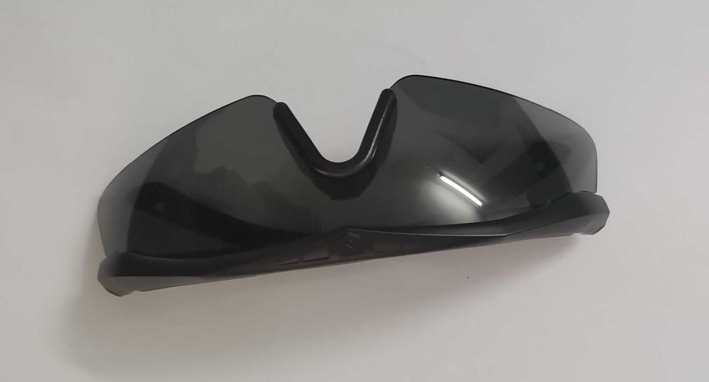 Vând ochelari de soare UVEX