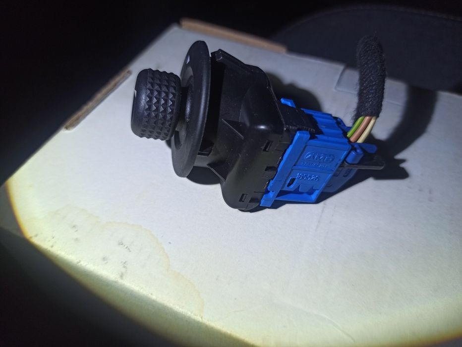 Ключ За Огледала без пребиране Citroen C2, C3, Berlingo 2, Peugeot Par