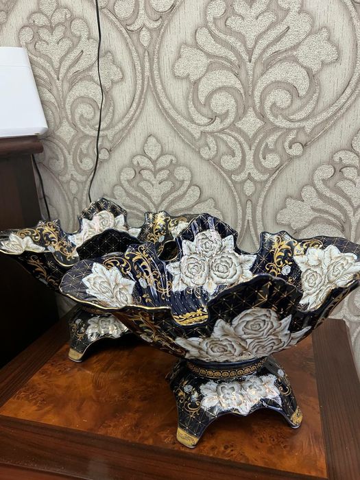 Ваза для фрукт продается