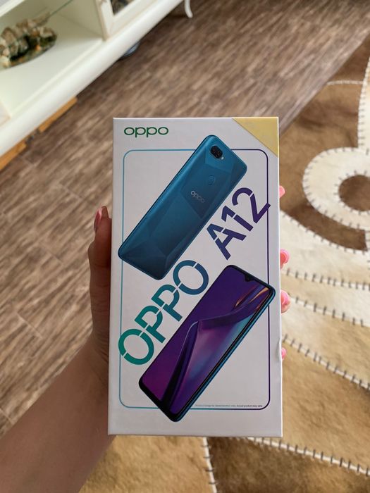 Телефон Oppo A12