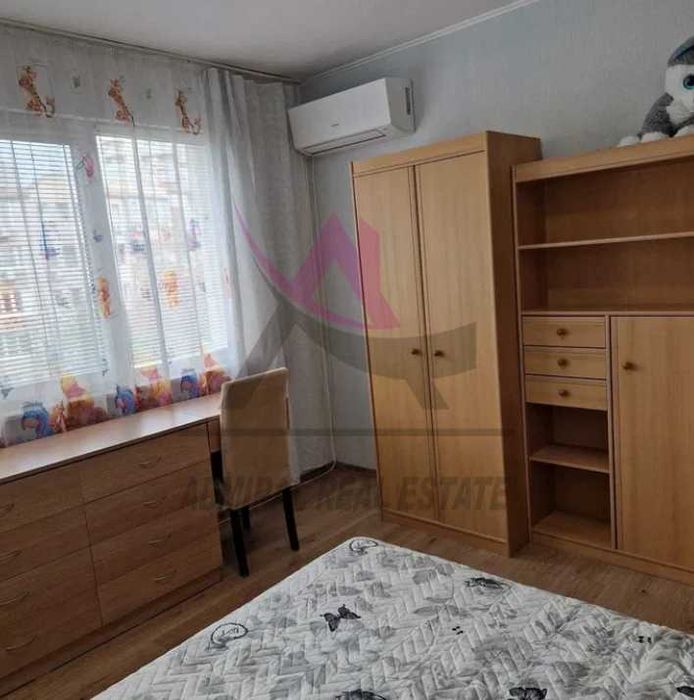 Дава се под наем Тристаен апартамент в Варна, Център - 75 кв.м за 550 € - Снимка #4