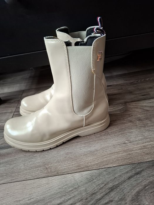 Боти Tommy Hilfiger и Апрески Tom Tailor