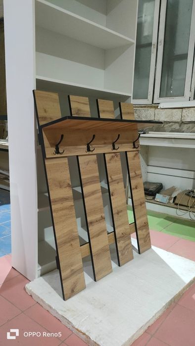 Продам   вешалку