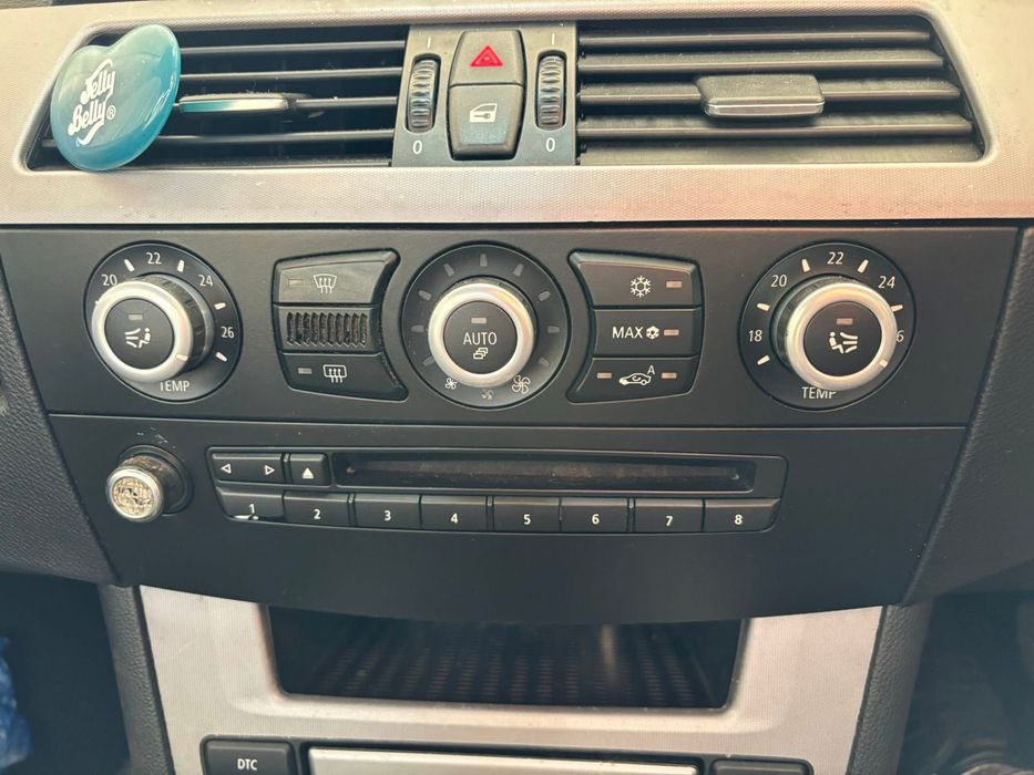 Dezmembrez BMW 525d E60 LCI 3.0D, 197cp M PACK,Navi ,xenon adaptiv