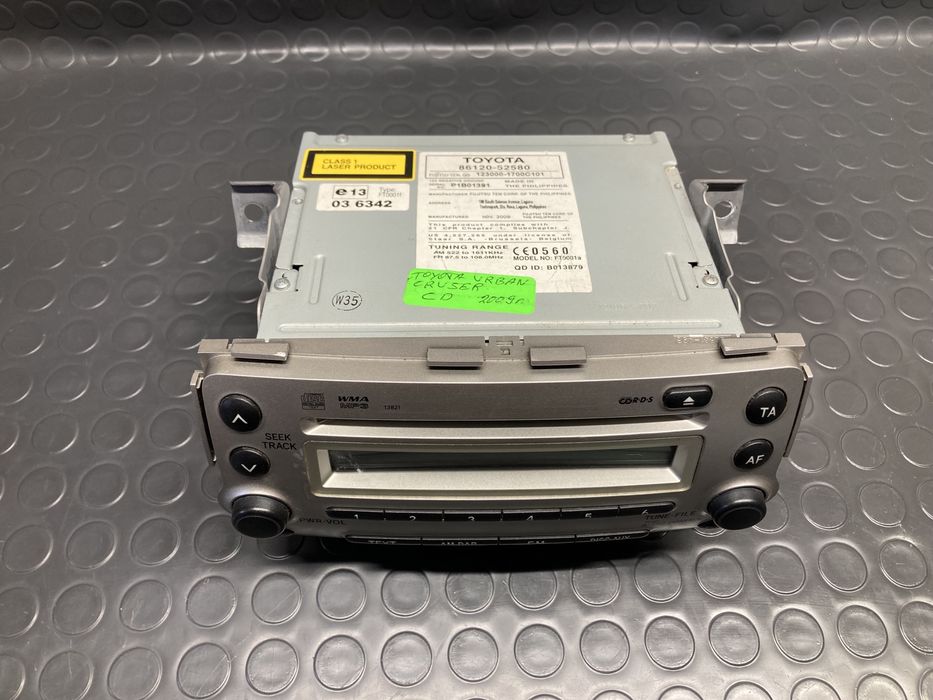 Радио/CD за тойота урбан крузер/ CD toyota urban cruiser 2009г