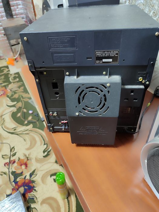 Продается музыкальный центр SONY