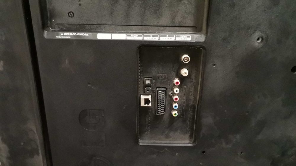 Продам телевизор б/у на запчасти