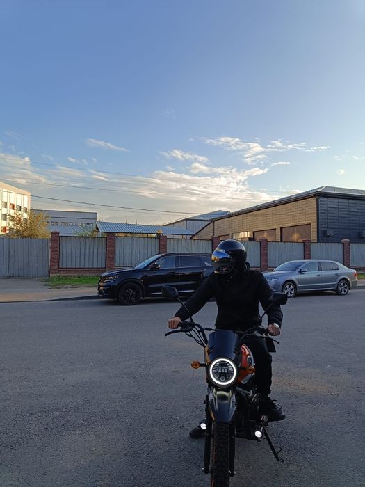 Продам мотоцыкл в идеальном состояний