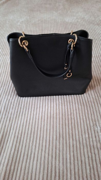 Дамска чанта черна