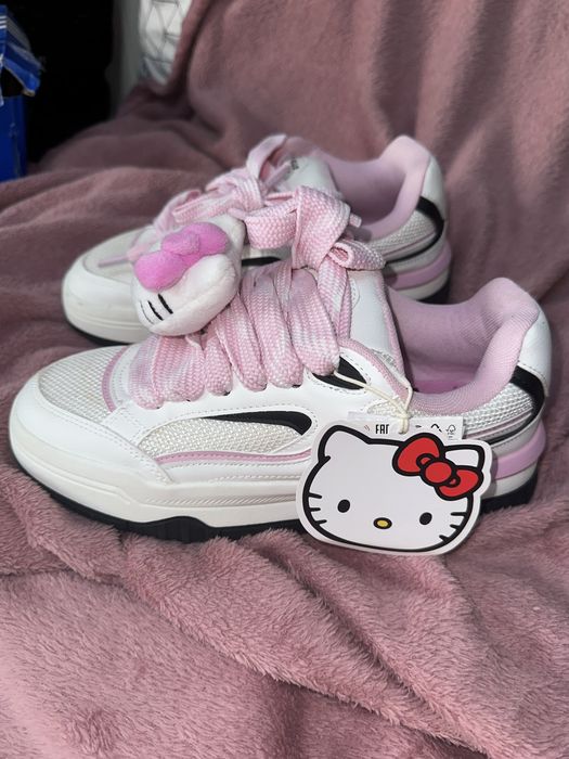 Adidasi Hello Kitty