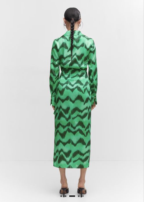 Сатенена рокля , Mango