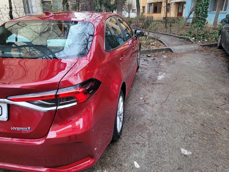 Toyota Corolla Hybrid 1.8 – Revizii reprezentanta, 102.000 km